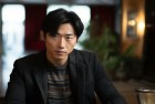 郭敬明500万股冻结：挑战与文学帝国梦想