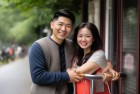 宠妻男子获赠电车，甜蜜惊喜共筑幸福时光