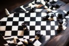 跳棋体验：轻松挑战街头激情，智慧比拼棋盘之上