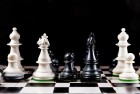 黑白棋对决：智慧之舞中的挑战与友谊