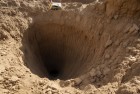 5米深坑埋藏377箱资料，揭秘探险家宝藏与时代信使