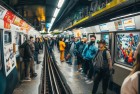 地铁跑酷道具接力赛：地铁激情挑战之旅