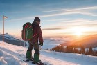 滑雪大冒险之旅：挑战激情，梦想星空下的体验