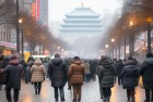 新一波冷空气来袭，京城街头挑战与季节变换体验