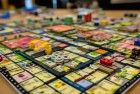 大富翁10、刀塔自走棋与欢乐斗地主：三款经典桌游的智慧挑战与欢乐之旅