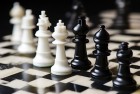 黑白棋对决：三少黑白棋局的智慧对弈
