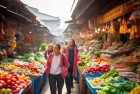 韩国游客体验街头：中国菜市场里的惊喜与开心