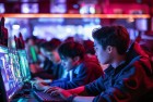 刀塔自走棋网咖热潮：打造电竞网红圣地，英雄集结，体验挑战，激情无限