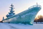 哈尔滨冰雪辽宁舰亮相，体验冰雕艺术魅力