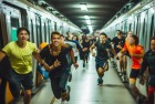 地铁跑酷道具接力赛：地铁英雄的挑战之旅