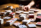 纸牌接龙挑战：我们一起疯狂体验