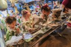 失事客机事件：一家9口遇难，英雄壮举照亮黑暗，铭记生命珍贵