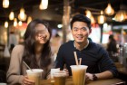 奶茶夫妇：年入百亿的商业传奇，我们一起细细品味