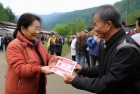 自驾阿姨大方赠男士16万红包，暖心自驾旅行故事