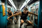 地铁跑酷团队赛：地铁跑酷挑战，速度激情追梦之旅